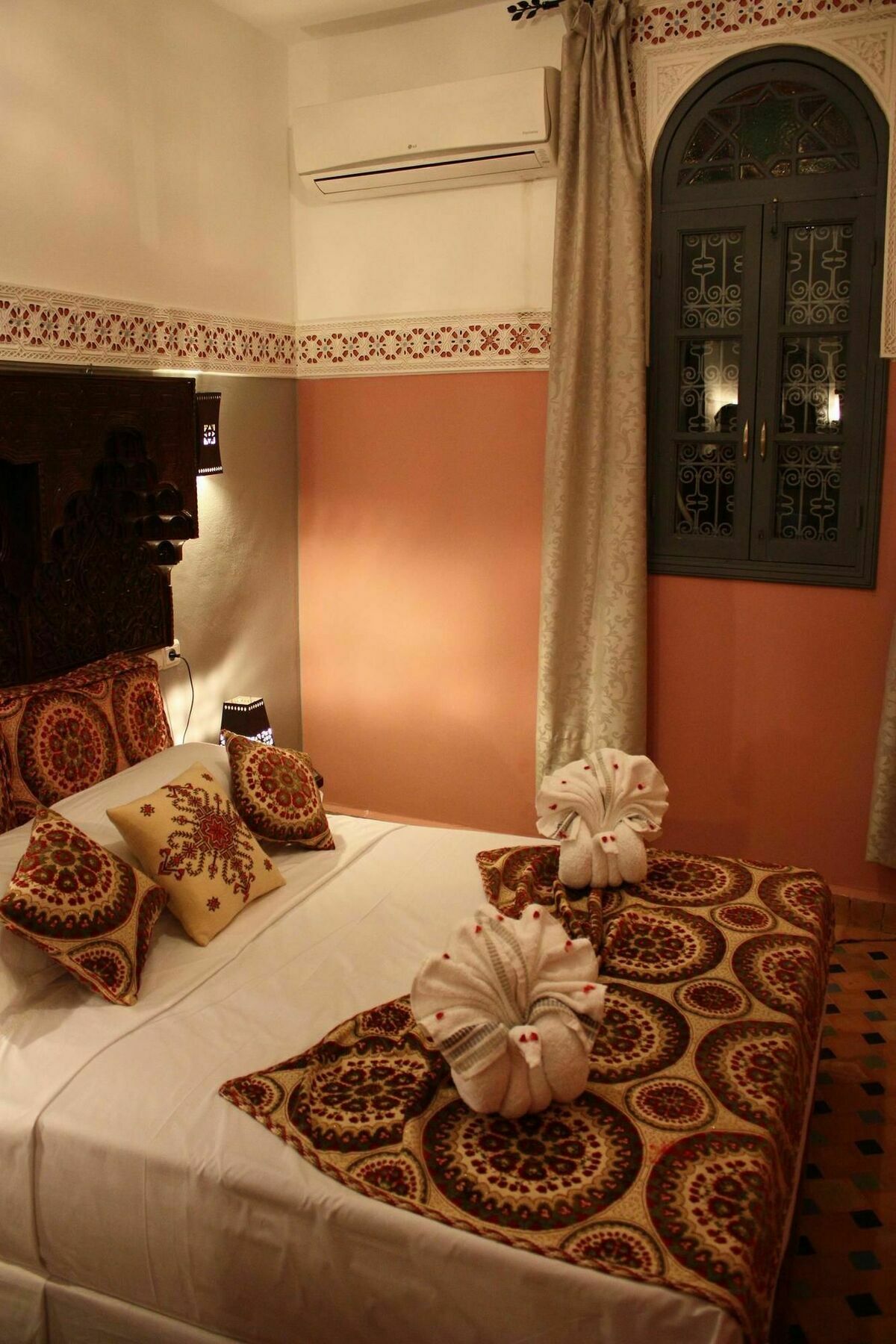 Ryad Dar El Meknassia Meknès Buitenkant foto
